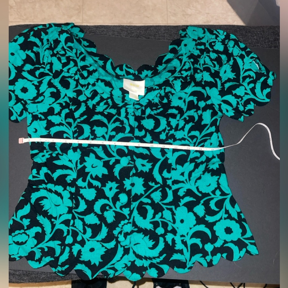 MAEVE by Anthropologie Aseey Blouse. Excellent condition. Size 8.